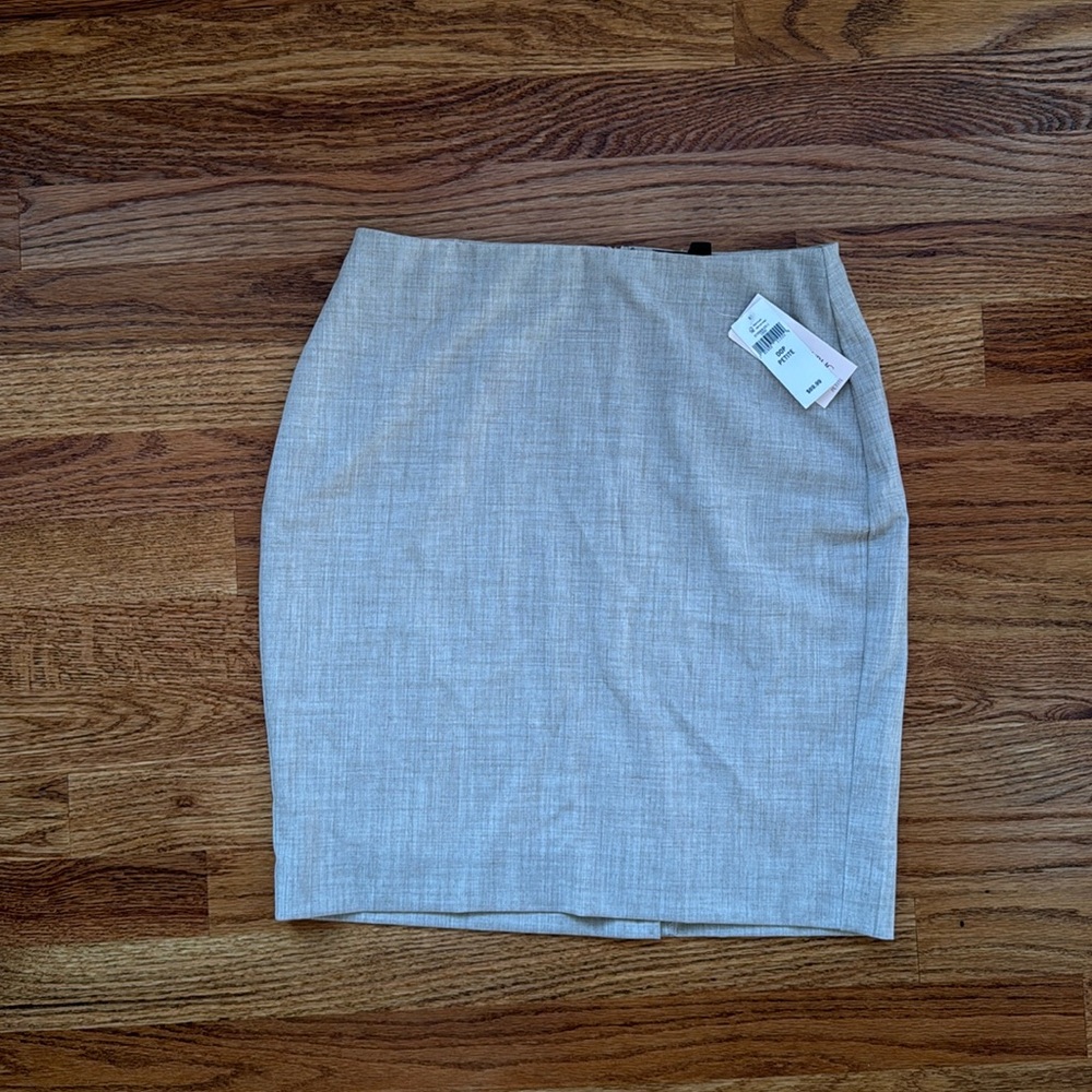 Banana Republic skirt NWT size 00P